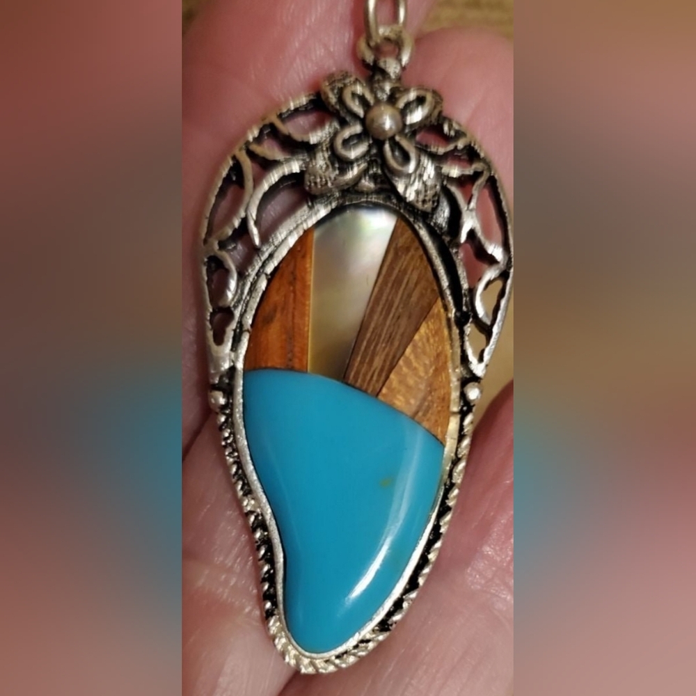 Earrings - Picture 2 of 2